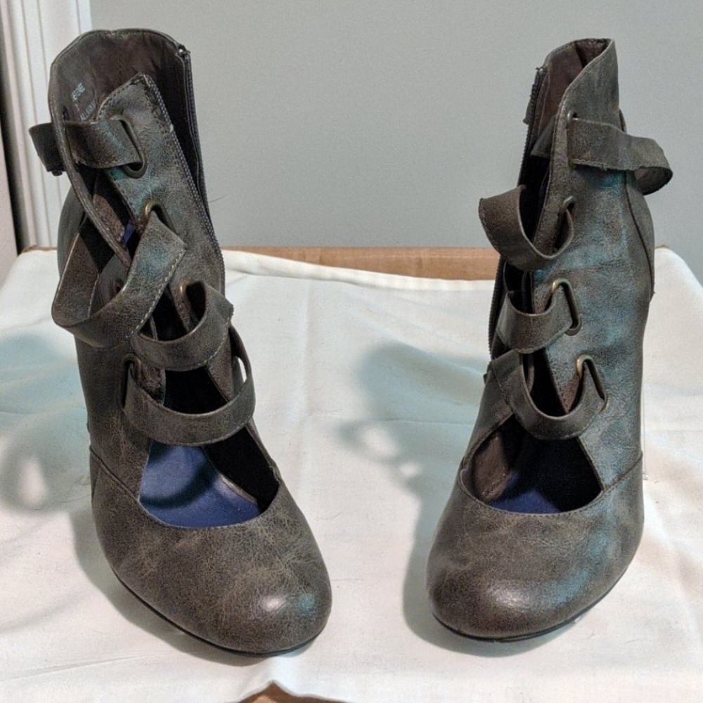 Madden Girl booties